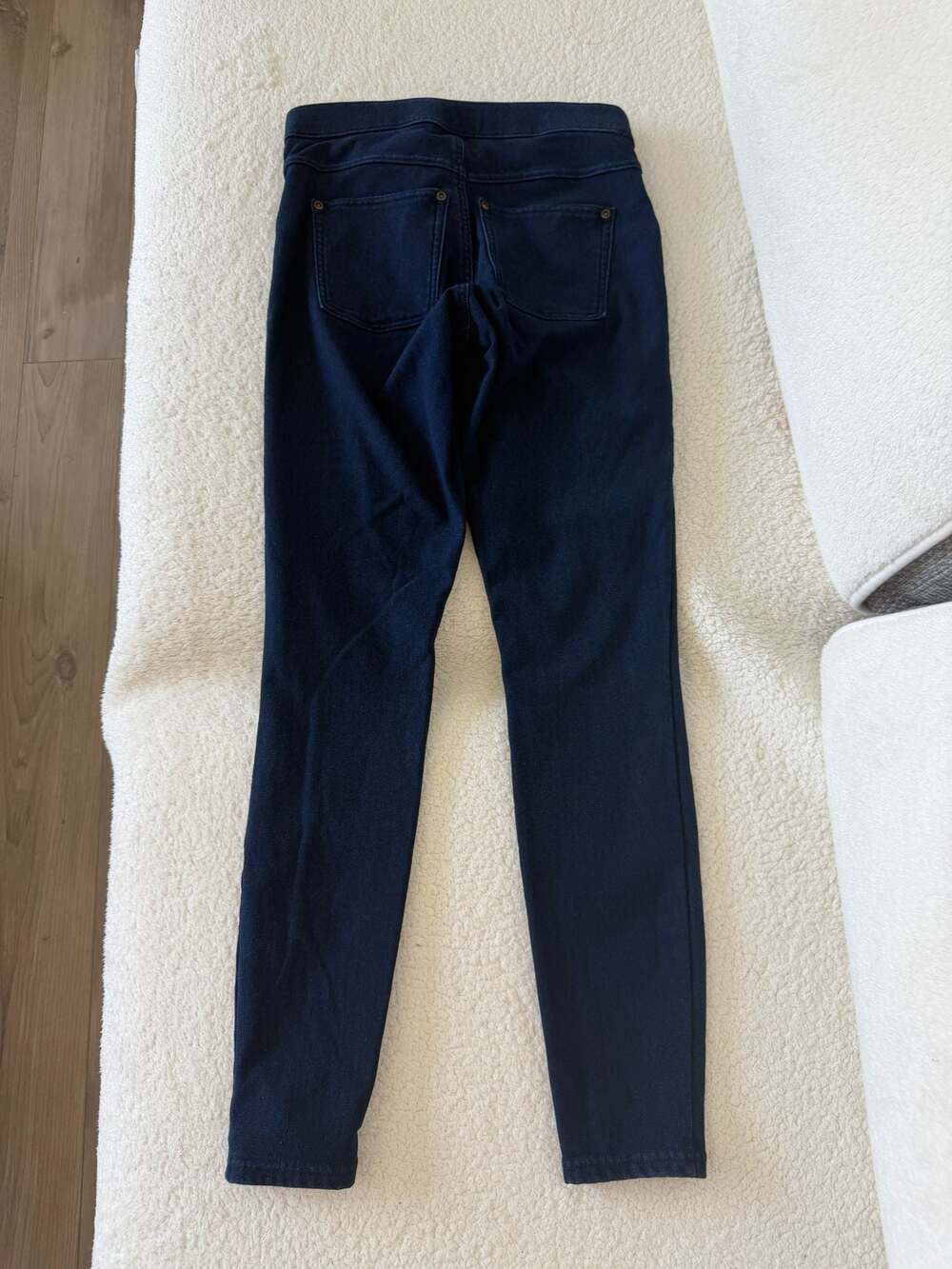 HUE Faux Denim Fleece Lined Stretch Leggings Dark Blue Size S - Picture 2 of 4